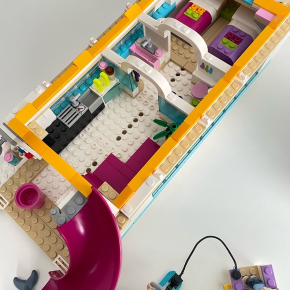 Lego Friends: Cruise Ship - Picture 3 of 11